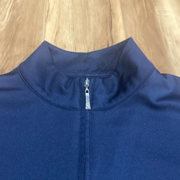 Jofit Black Pullover - Picture 3 of 4